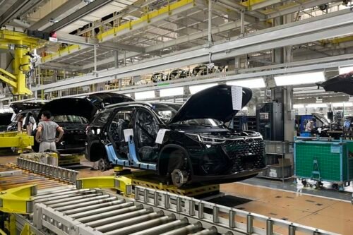 Ilustrasi mobil listrik yang mendukung pengembangan industri otomotif dan peningkatan TKDN di Indonesia.(Foto : KOMPAS.com/Gilang)