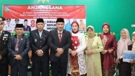 Wakil Ketua I DPRD Kota Sungai Penuh Hardizal menghadiri anjangsana HUT ke-81 RI sekaligus mendukung penyaluran bantuan sosial kepada panti asuhan.