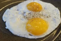 Telur bukan penyebab langsung bisul. Infeksi bakteri dan kebersihan kulit menjadi faktor yang lebih berkaitan.(Foto: Aditya Eka Prawira/Liputan6.com)