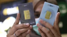 Harga emas Antam menguat Rp4.000 menjadi Rp2.604.000 per gram pada Sabtu, 12 September 2026.(Foto : Liputan6.com/Angga Yuniar)