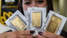 Harga emas Antam hari ini berada di level Rp2.640.000 per gram.(Foto : ANTARA/GALIH PRADIPTA)