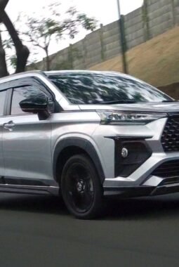Toyota Veloz Hybrid EV Raih Efisiensi 31,1 Km