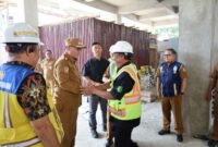 Wali Kota Sungai Penuh Alfin meninjau langsung progres pembangunan Pasar Sungai Penuh, Selasa (1/9/2026).(Foto : Prokopim Kota Sungai Penuh)
