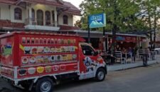 Tati Purwanti mengembangkan usaha Bubur Cirebon di Taiwan setelah sebelumnya bekerja sebagai PMI.(Foto: dok Istimewa/cnbcindonesia)