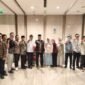 Pengurus Aliansi Merah Putih menyampaikan aspirasi PPPK kepada Kepala BKN Prof. Zudan Arif Fakrullah.(Foto: Dokumentasi AMP for JPNN)