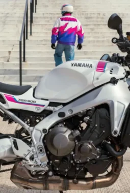 Yamaha XSR900 2027 Usung Warna Neon White Bergaya Retro