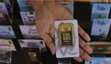 Daftar harga emas Galeri24, Antam, dan UBS di Pegadaian.(Foto : Liputan6.com/Angga Yuniar)