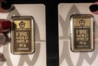 Daftar harga emas 24 karat dari Antam, Pegadaian, dan Hartadinata Abadi pada 21 Oktober 2026.(Foto : Liputan6.com/Johan Tallo)