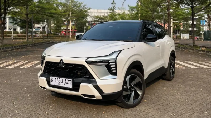 Mitsubishi New Xforce ICE menawarkan mesin 1.5L MIVEC, transmisi CVT, serta fitur keselamatan dan kenyamanan untuk menunjang aktivitas harian. (Foto : Liputan6.com/Septian Pamungkas)