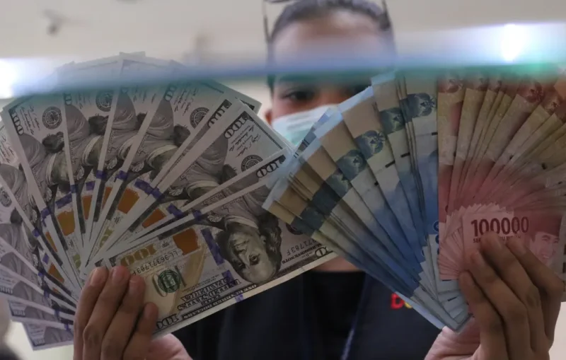 Rupiah menguat ke Rp18.015 per dolar AS pada pembukaan perdagangan Selasa (20/10/2026). (Foto : Liputan6.com/Angga Yuniar)