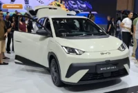 BYD Atto 1 memimpin penjualan mobil terlaris di Indonesia pada September 2026, mengungguli Toyota Avanza.(Foto : Liputan6.com/Pramita Tristiawati)