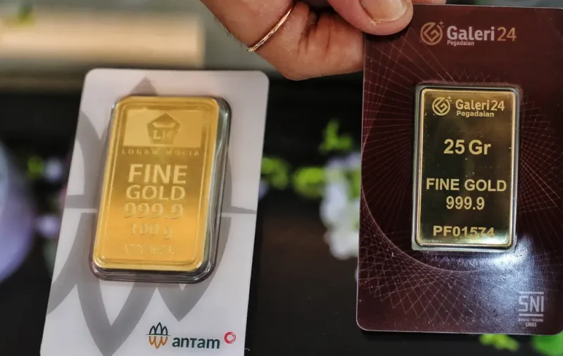 Harga emas Antam, UBS, dan Galeri24 menunjukkan perbedaan berdasarkan merek dan berat.(Foto : Liputan6.com/Angga Yuniar)