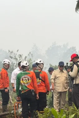 Pemerintah Kerahkan 60 Ribu Personel untuk Padamkan Karhutla