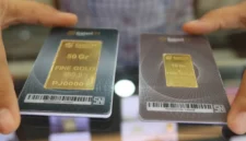 Daftar harga emas Antam, UBS, dan Galeri24 di Pegadaian pada Senin, 19 Oktober 2026.(Foto : Liputan6.com/Angga Yuniar)