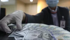 Rupiah menguat ke Rp18.123 per dolar AS setelah investor merespons sinyal dovish The Fed.(Foto : Liputan6.com/Angga Yuniar)