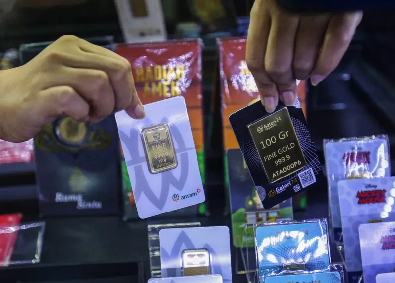 Harga emas Antam, UBS, dan Galeri24 di Pegadaian pada Selasa, 27 Oktober 2026.(Foto : Liputan6.com/Angga Yuniar)