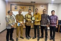 Wali Kota Sungai Penuh, Alfin, S.H., menemui Dirjen Perdagangan Dalam Negeri Kemendag RI di Jakarta, Selasa (20/10), untuk mengusulkan pembangunan kembali Pasar Tanjung Bajure. ( Dok Prokopim)