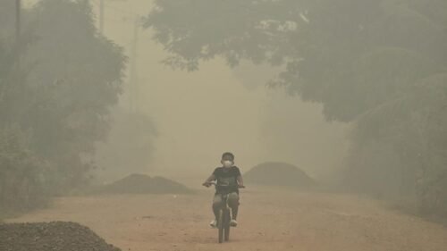 BMKG mendeteksi sebaran asap karhutla dari Kalimantan hingga wilayah Jakarta, Banten, dan Jawa Barat.(Foto : detik.com)