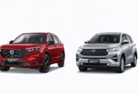 Toyota Veloz Hybrid memimpin penjualan mobil hybrid di Indonesia pada September 2026.Foto: Foto Kombinasi Mobil Hybrid CR-V dan Innova Zenix Hybrid. (Dok Ist)