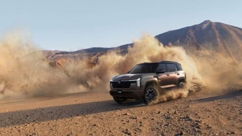 All-New Mitsubishi Pajero terbaru hadir di Thailand dengan tiga pilihan varian dan harga mulai Rp 800 jutaan.(Foto: Dok.Mitsubishi Motors Global)